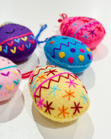 Easter Egg Pom