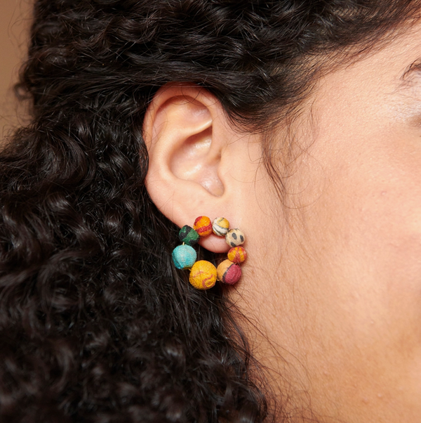 Kantha Hoop Post