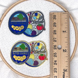 Gold Cookie Tin Magnetic Needle Minder