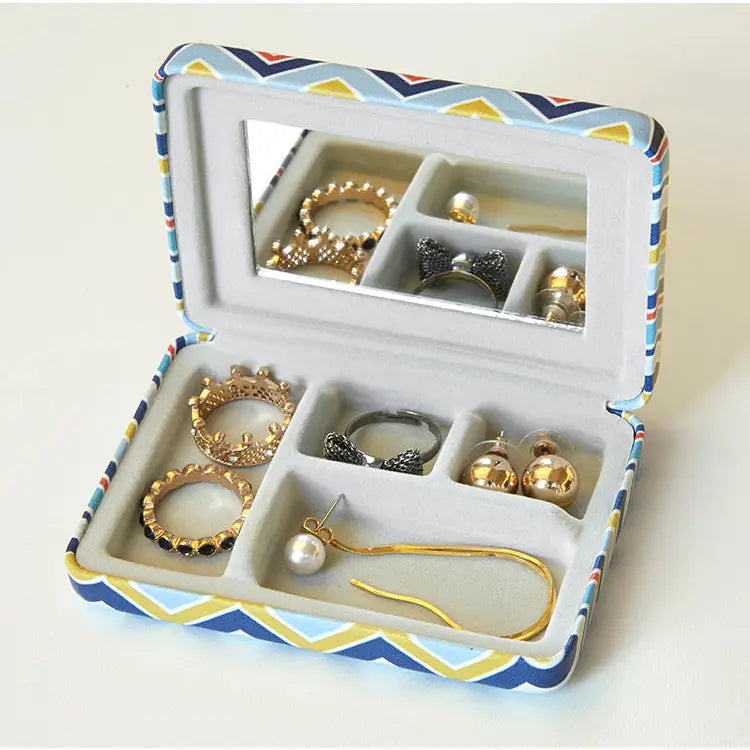 Portable Striped Jewelry Case