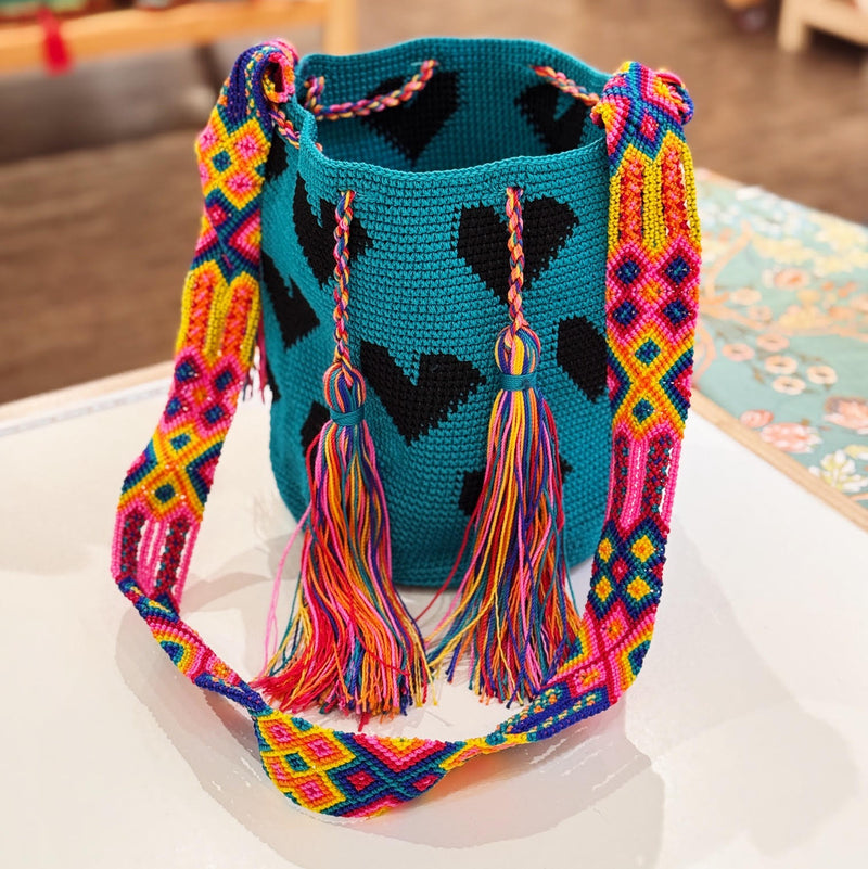 Corazon Wayuu Bucket Bag