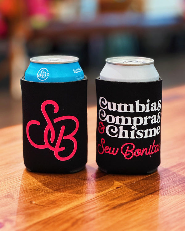 SEW BONITA Koozie (CUMBIAS, COMPRAS & CHISME)